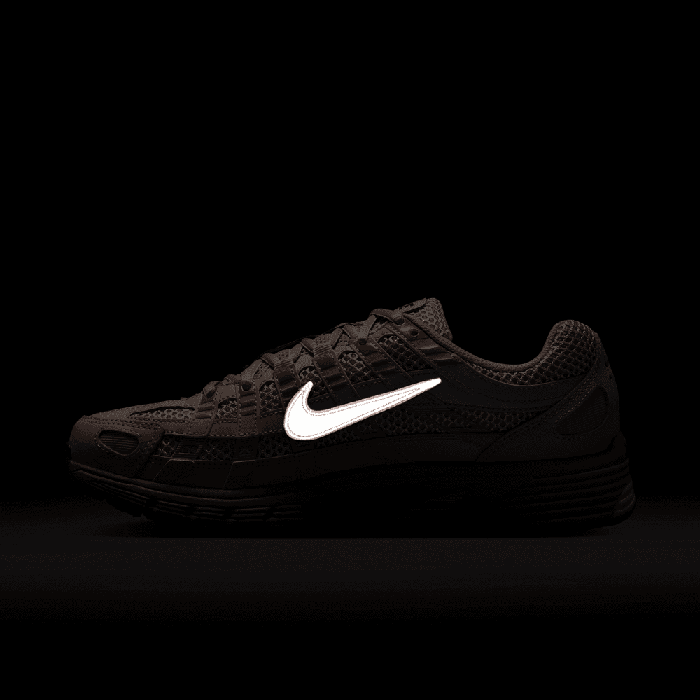 Wmns Nike P-6000 SE