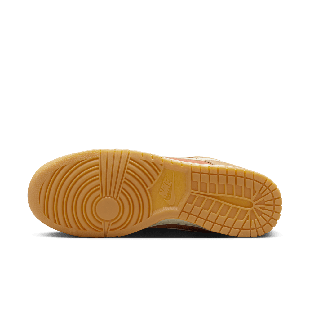 Nike Dunk Low Retro SE