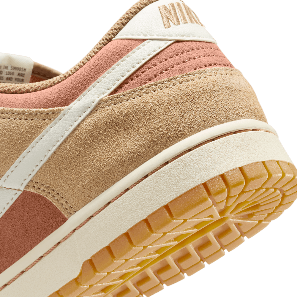 Nike Dunk Low Retro SE