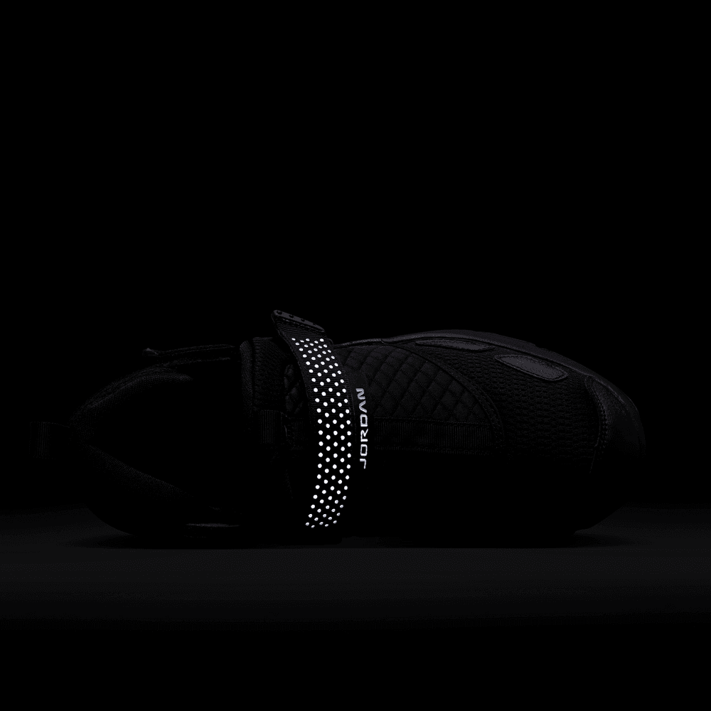 Wmns Air Jordan Trunner LX 