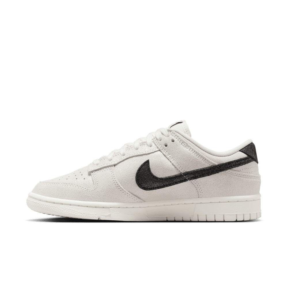 Wmns Nike Dunk Low SE