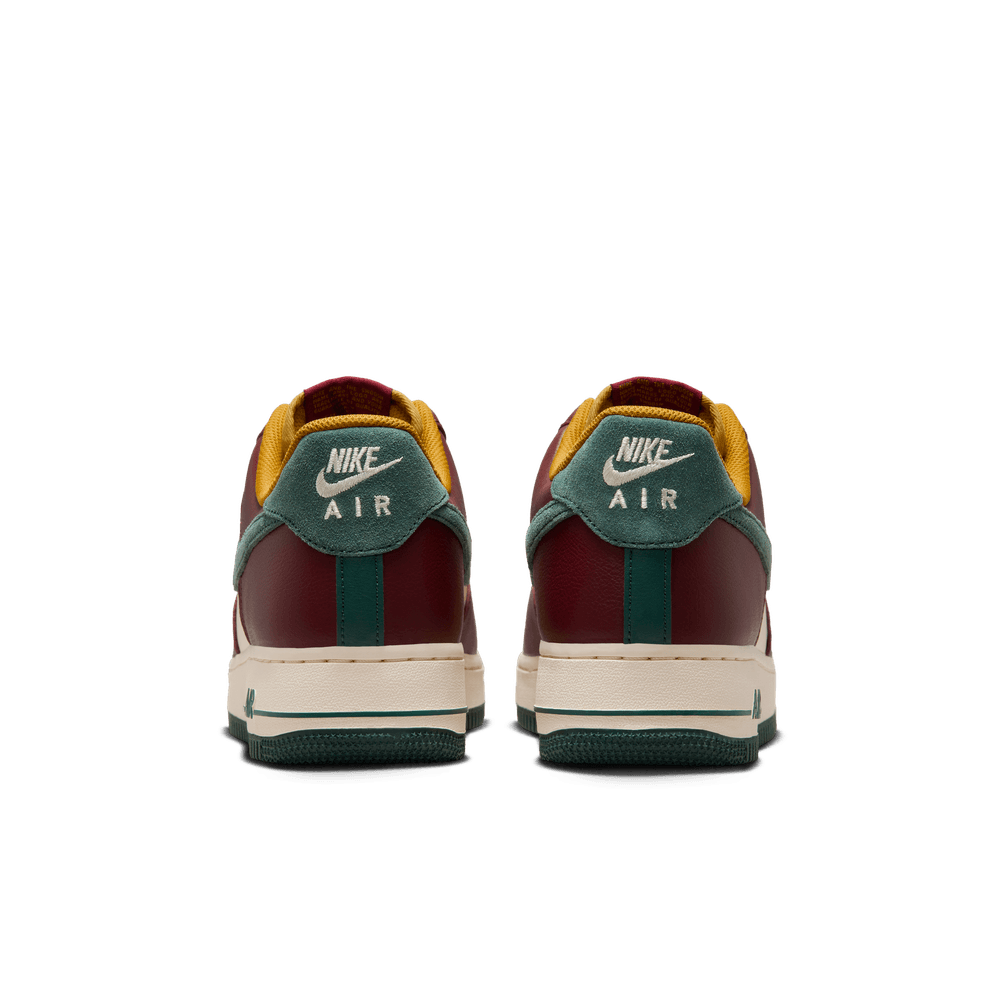 Nike Air Force 1 '07 LV8