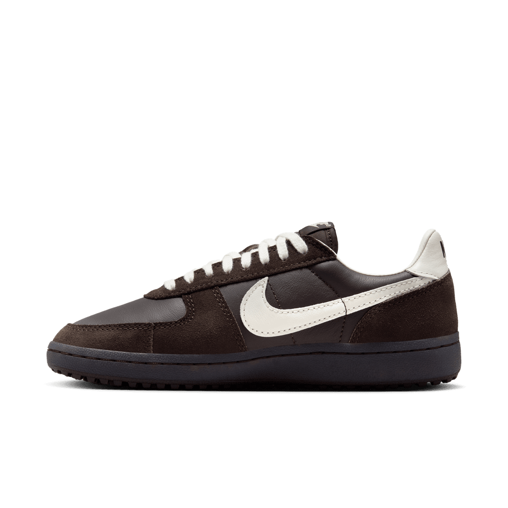 Wmns Nike Field General