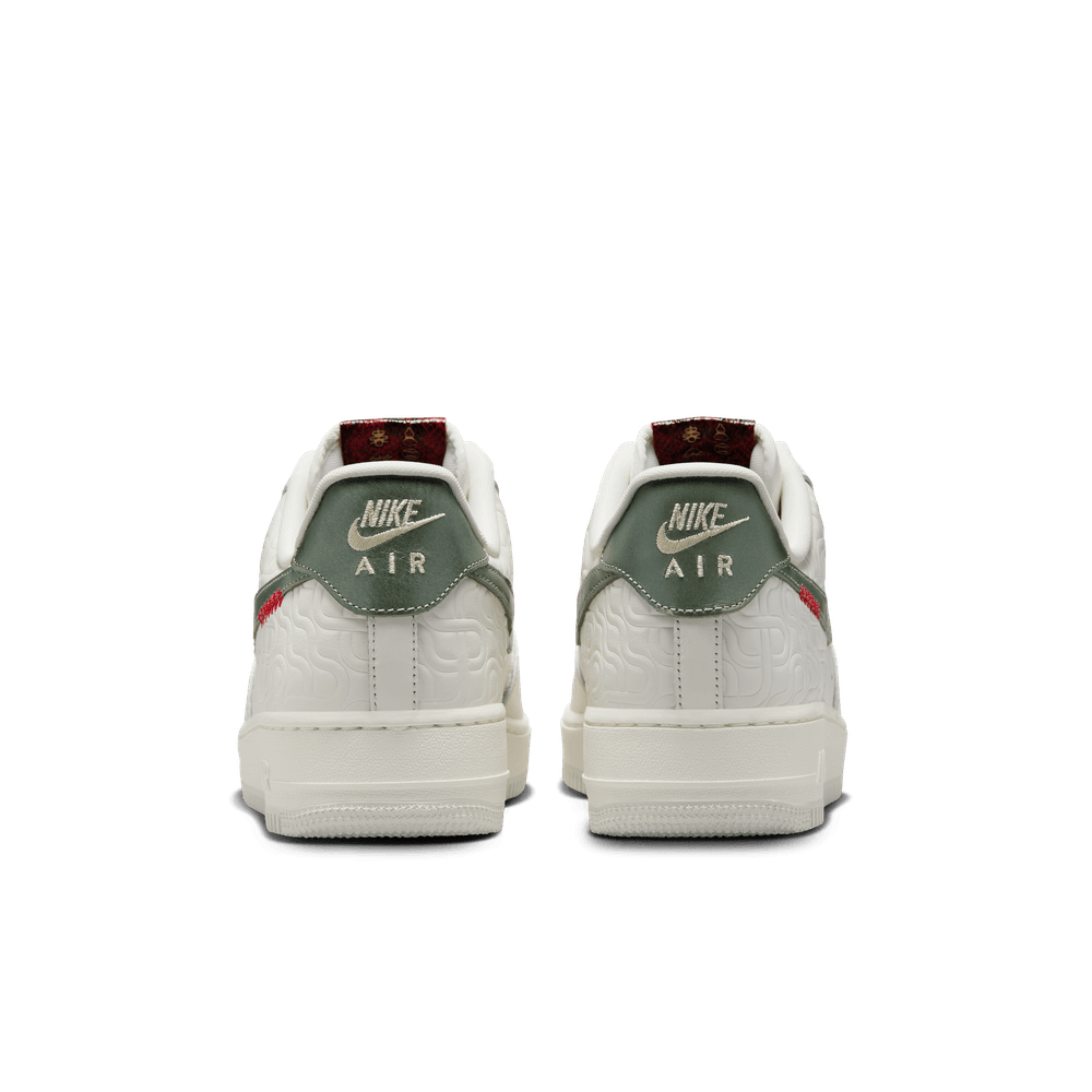 Nike Air Force 1 ’07