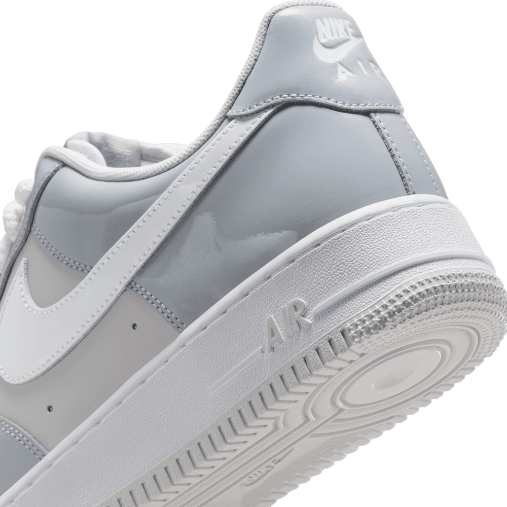 Nike Air Force 1 '07 LV8