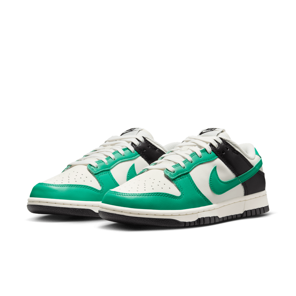 Wmns Nike Dunk Low