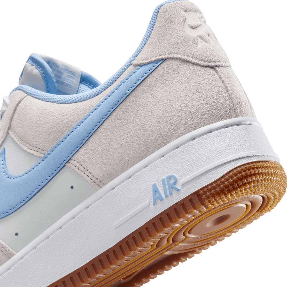 Nike Air Force 1 '07 LV8