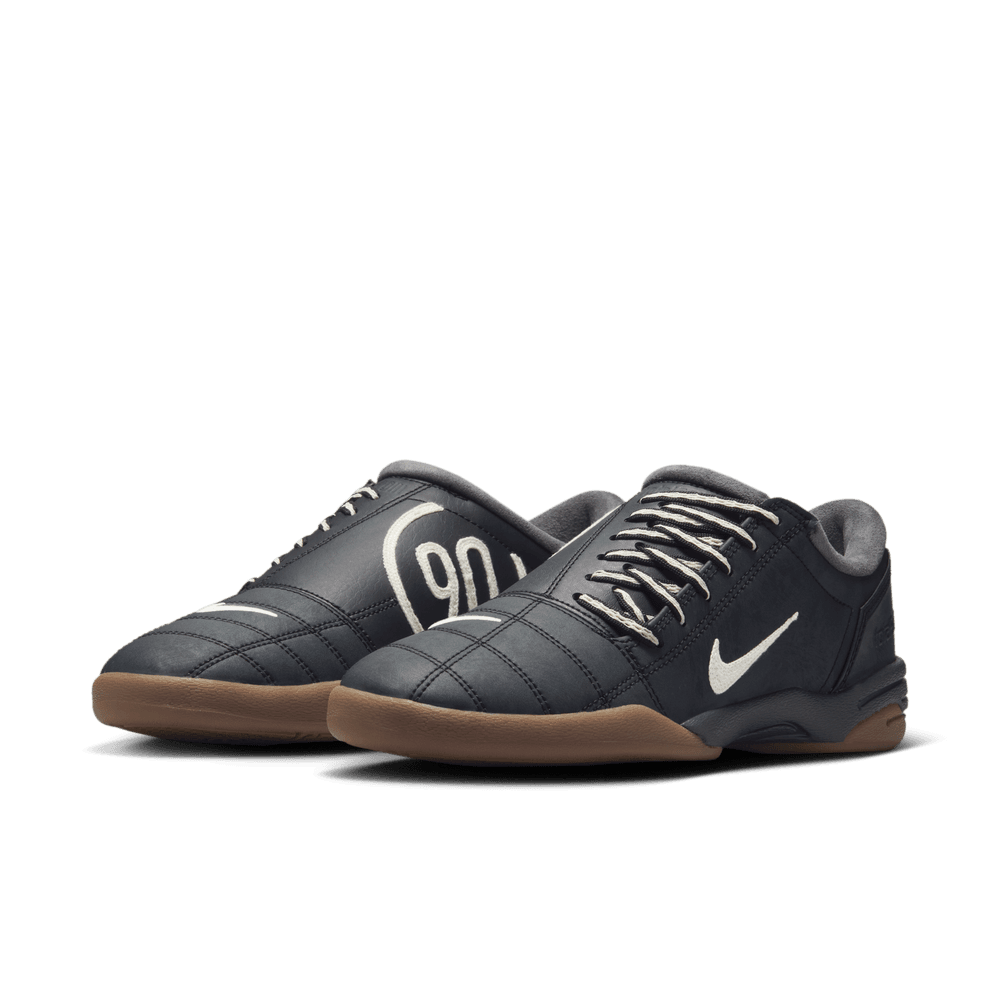 Wmns Nike Total 90