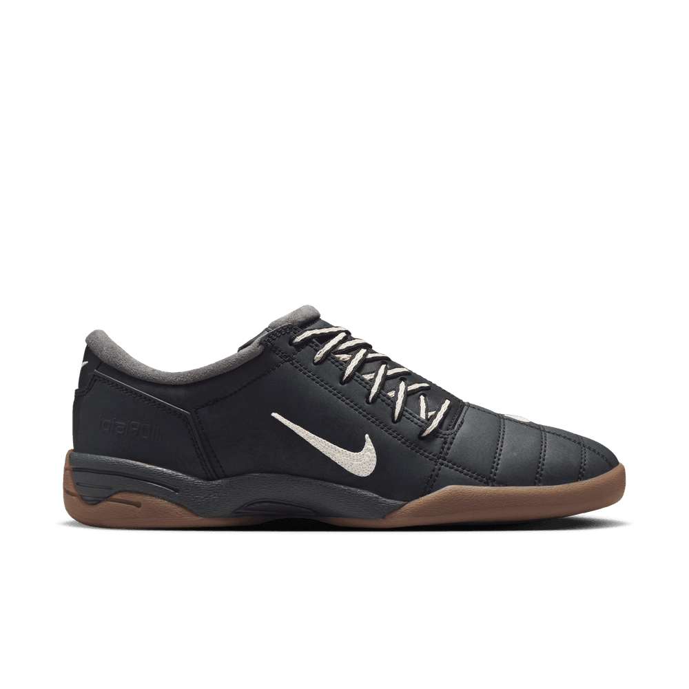 Wmns Nike Total 90