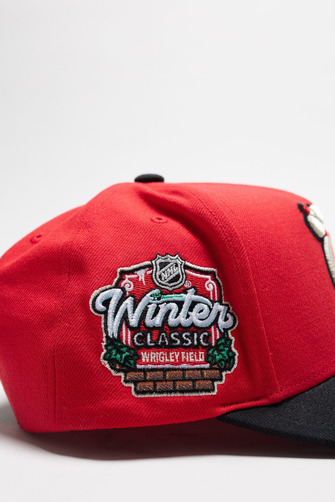 M&N Chicago Blackhawks Classic 2T Pro Snapback