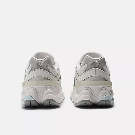 PS New Balance 9060